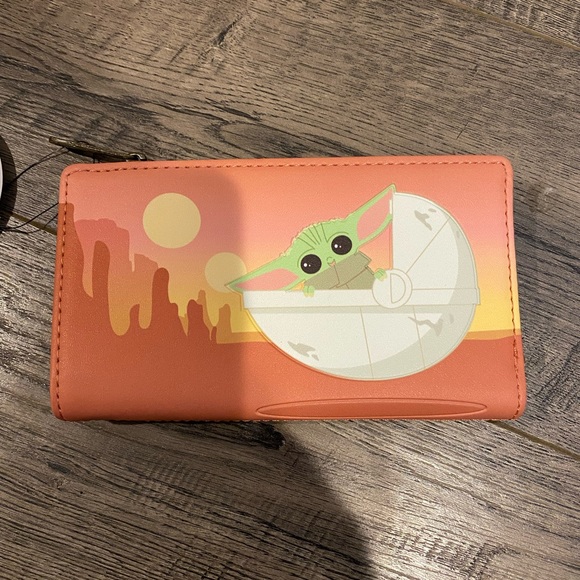 Loungefly Star Wars Baby Yoda Backpack and Wallet Set - Picture 6 of 7